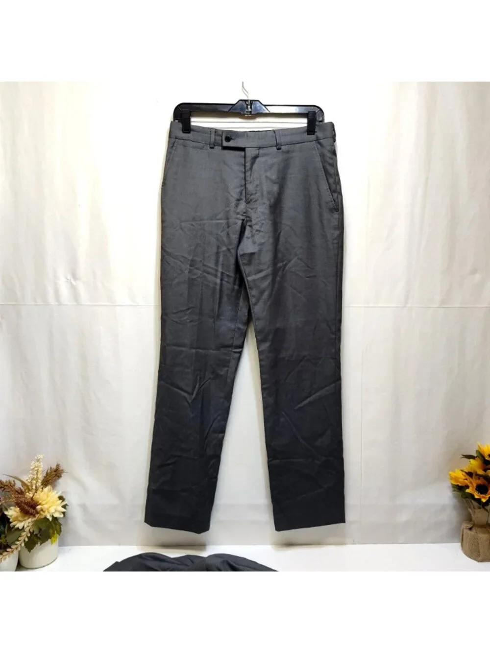 JF J. Ferrar Men's Slim Fit 2-Piece Suit Gray 38R Jacket Pants 30x30 Stretch VGC